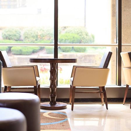 Отель Charleston Marriott Town Center Экстерьер фото