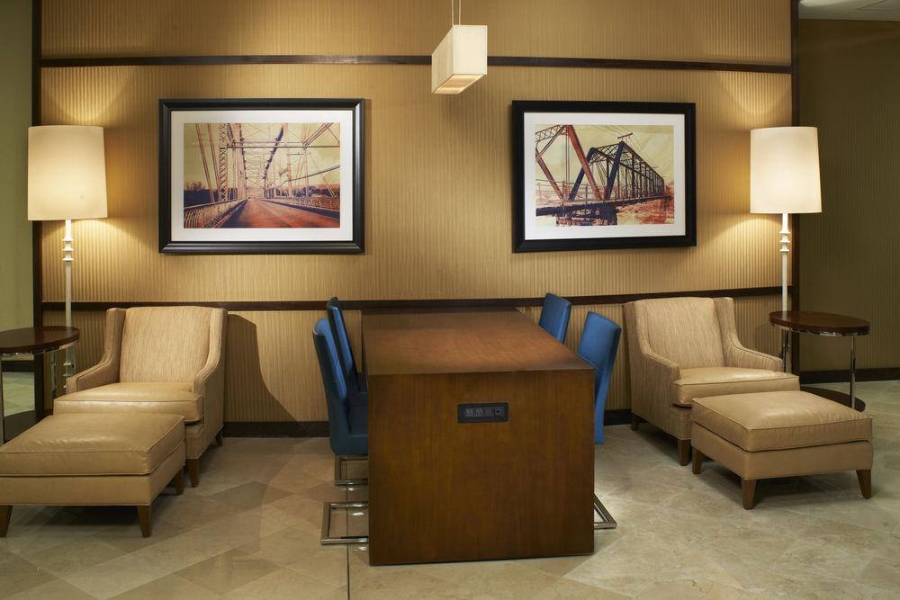 Отель Charleston Marriott Town Center Экстерьер фото