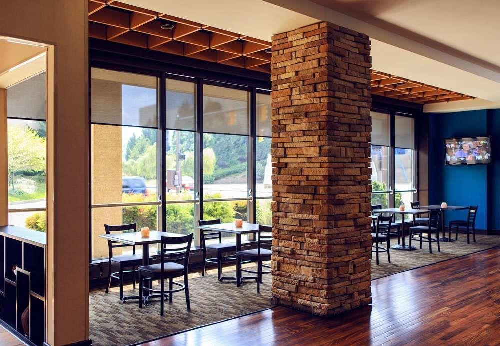 Отель Charleston Marriott Town Center Экстерьер фото