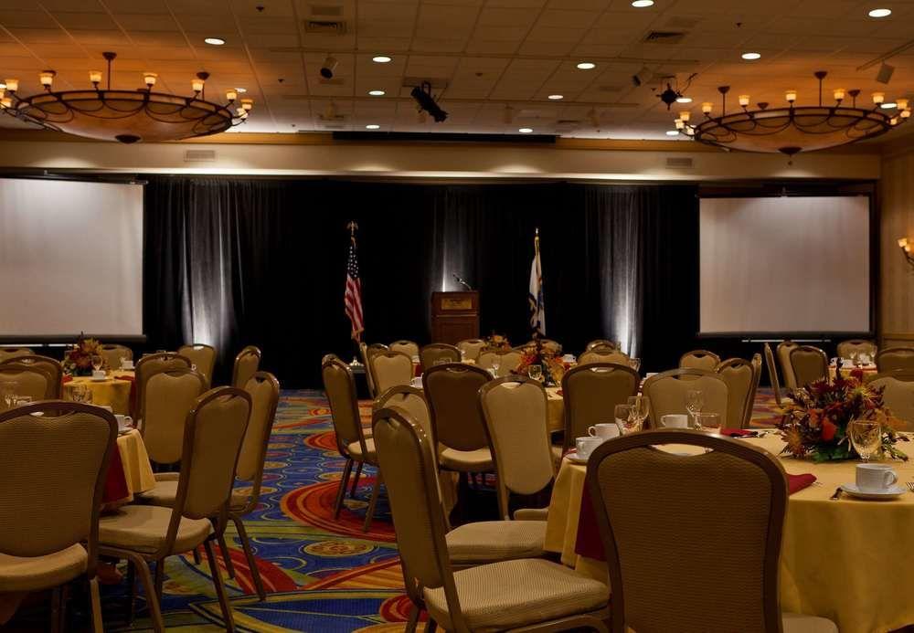 Отель Charleston Marriott Town Center Экстерьер фото
