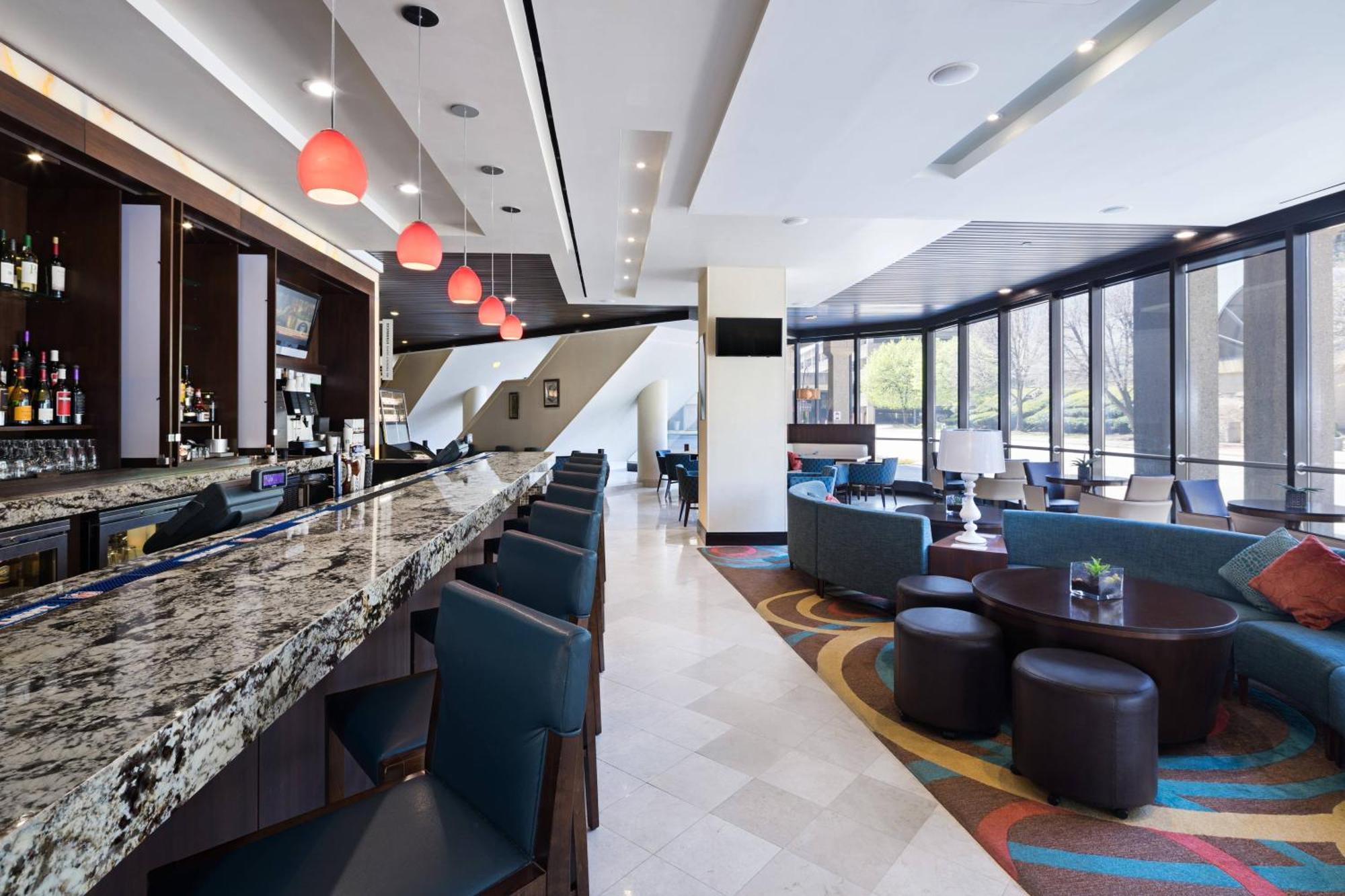 Отель Charleston Marriott Town Center Экстерьер фото